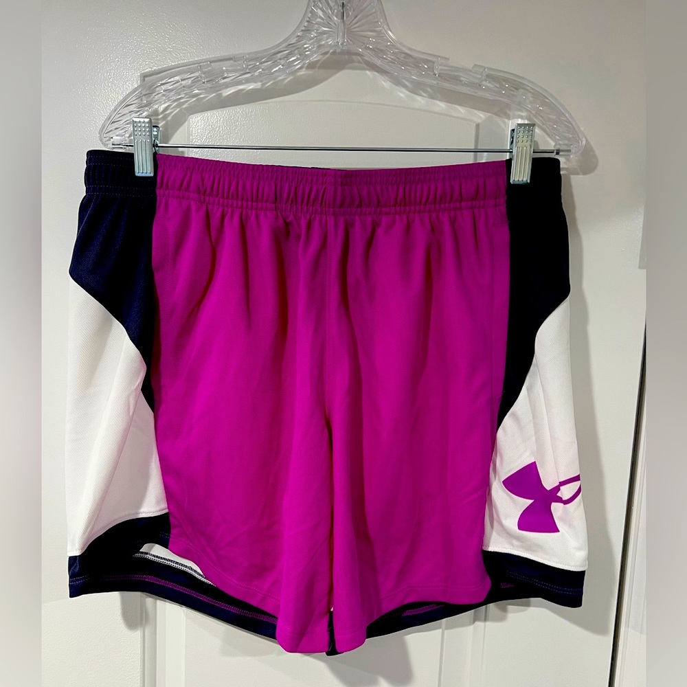 Under Armour Women’s Baseline 6” Shorts